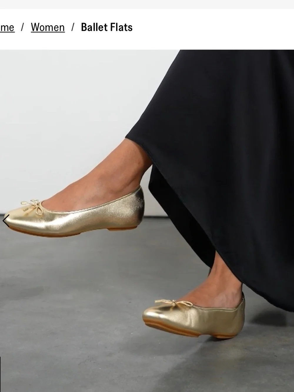 Fitflop y DELICATO BOW Gold Metallic Ballet Flats with Bow Trim